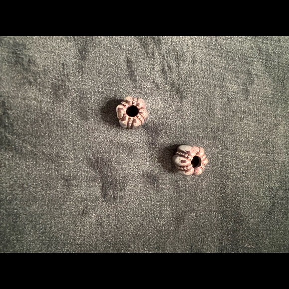 2 Pandora clips - Picture 2 of 2
